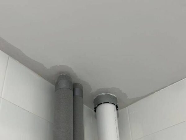 «Слишком много потопов» - жители новостройки в городе Обь страдают от коммунальных аварий