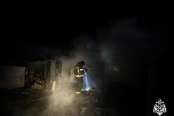 Труп новосибирца обнаружили в сгоревшей бане