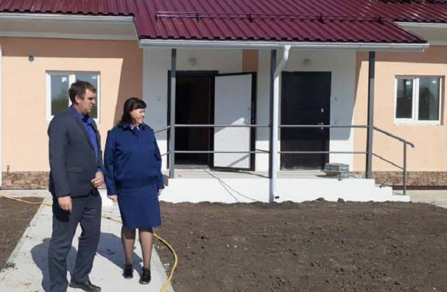 В Новосибирской области прокуратура контролирует строительство домов для детей-сирот