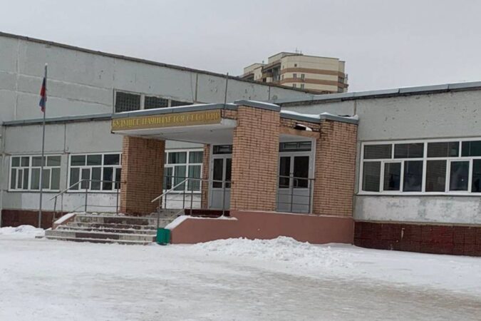 Новосибирскую гимназию опять эвакуировали из-за звонка о бомбе