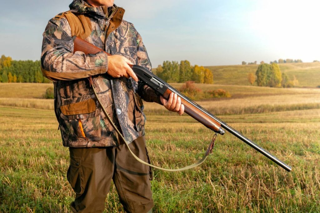 Под Новосибирском охотник заплатит 300 тысяч за "расстрел" пассажирской «Газели» на трассе