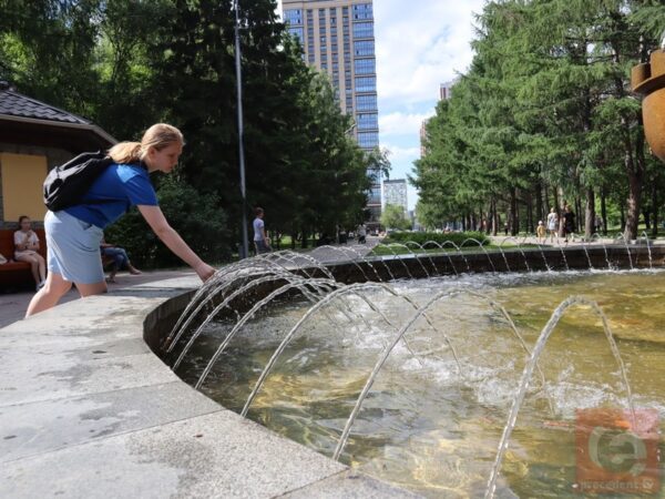 В Новосибирске продлили режим работы фонтанов до окончания жары