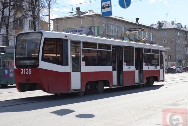 В Новосибирске в 2023 году 10 трамваев пройдут реновацию