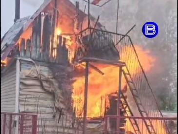 Пожар в СНТ под Новосибирском  уничтожил  четыре дачных дома