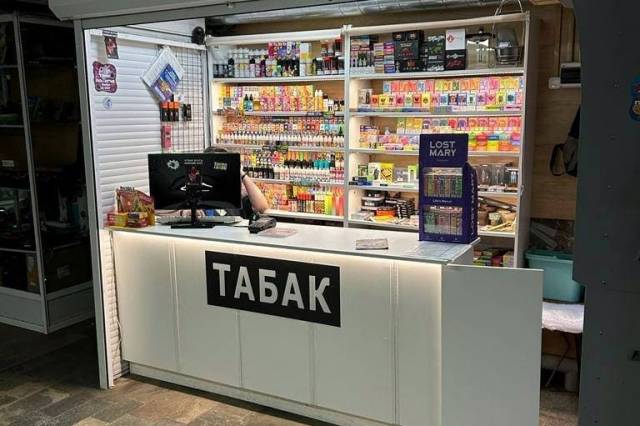 В метро Новосибирска закрыли почти 50 точек с табаком и вейпами