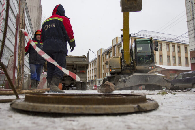 В Новосибирске с начала года с канализационных люков украли 47 чугунных крышек