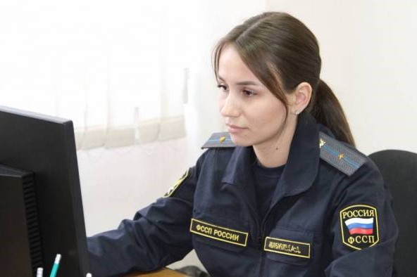 В Новосибирской области женщина погасила долг по алиментам в миллион рублей