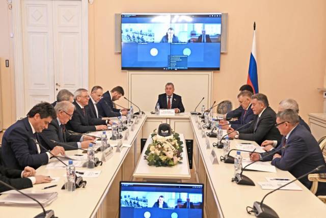 Спикер Заксобрания Андрей Шимкив принял участие а работе Совета законодателей в Санкт-Петербурге