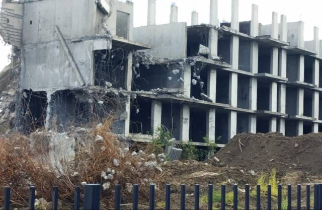 Мэр Новосибирска опроверг информацию о сносе долгостроя на улице Связистов