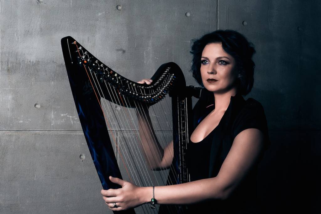 В Новосибирске «Тотальный диктант» прочтет солистка группы «Мельница» Хелависа