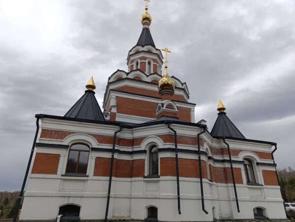 Радоница 14 мая 2024: что можно и что нельзя делать