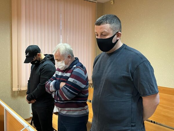 В Новосибирске суд ужесточил приговор владельцам обувной фабрики за пожар с 10 погибшими
