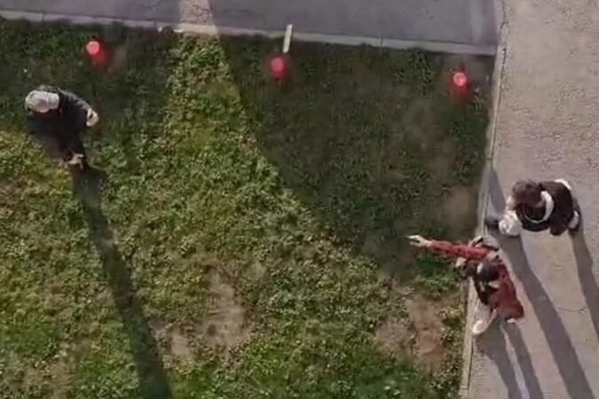 В Новосибирске молодые люди устроили разборки со стрельбой на улице Кузьмы Минина