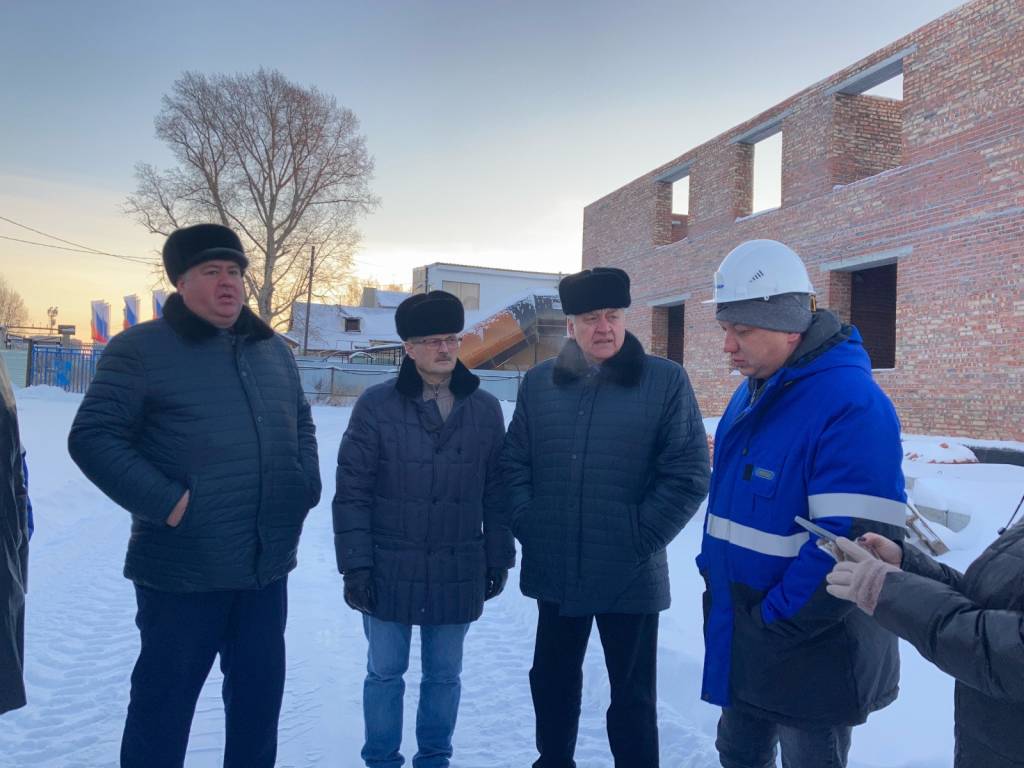 В Коченёвском районе при поддержке «Единой России» реконструируют школу