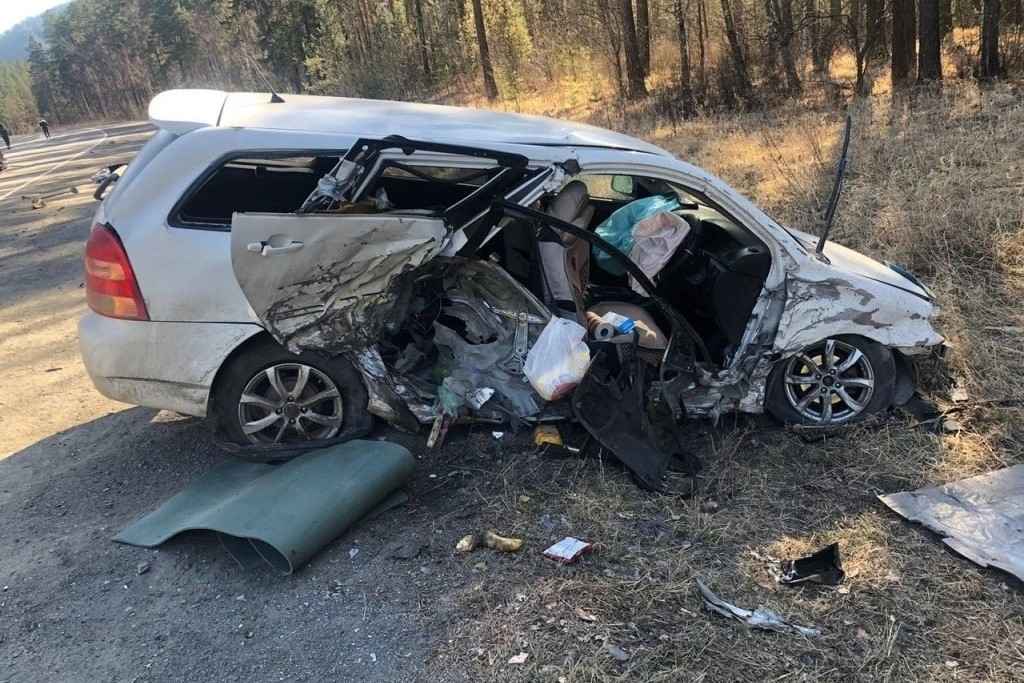 Жительница Новосибирской области выжила в страшном ДТП на Алтае