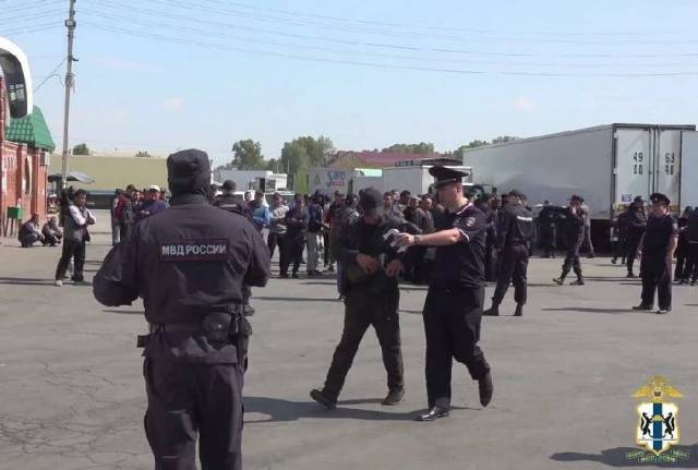В Новосибирской области правоохранители выявили более 400 нарушений в области миграции