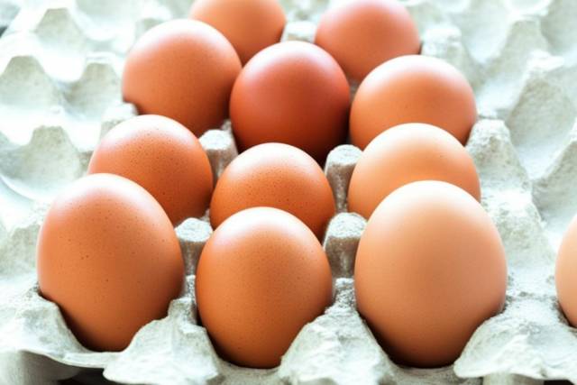 В Новосибирской области цены на яйца в декабре 2023 года выросли почти на 25%