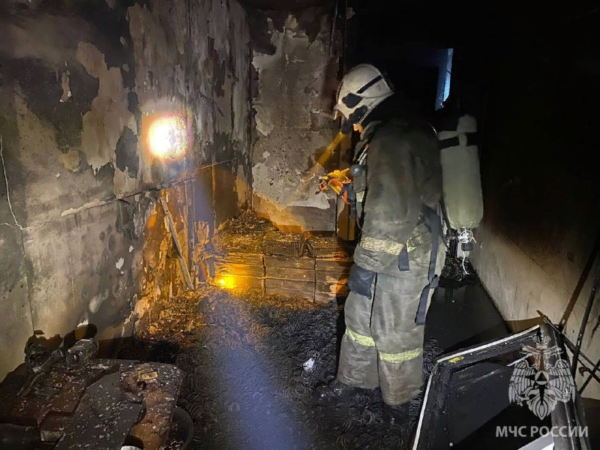 В Новосибирске произошел пожар в высотке из-за непотушенной сигареты