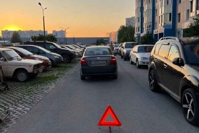 В Новосибирске автомобиль сбил 6-летнего мальчика