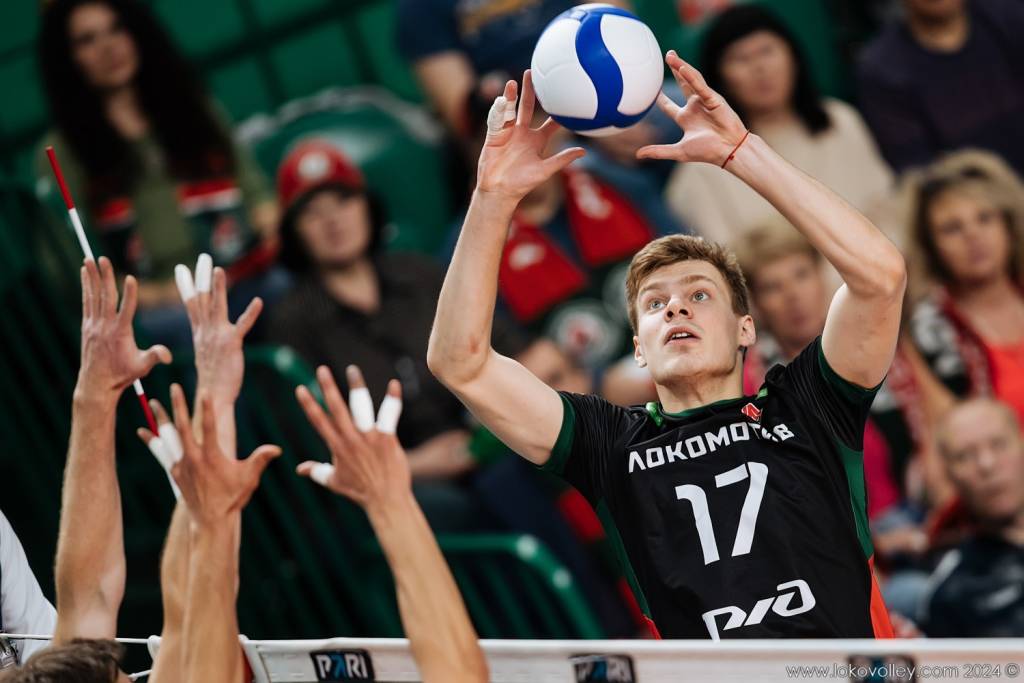 Новосибирский волейбольный клуб «Локомотив» победил в первом матче 2024 года