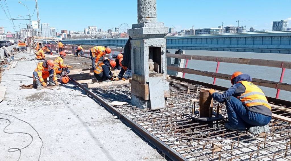В Новосибирске мэрия может расторгнуть контракт с одним из подрядчиков ремонта Октябрьского моста