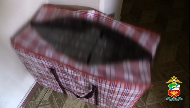 Проводник  поезда попытался провезти в Новосибирскую область 4 тысяч пачек контрабандных сигарет