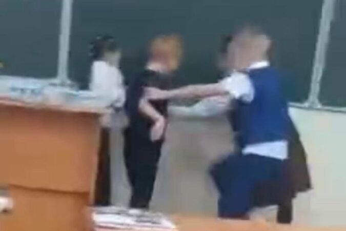 В новосибирской школе мальчика с ДЦП избили одноклассники: видео