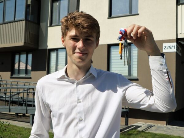 539 сирот в Новосибирской области уже стали новоселами в текущем году