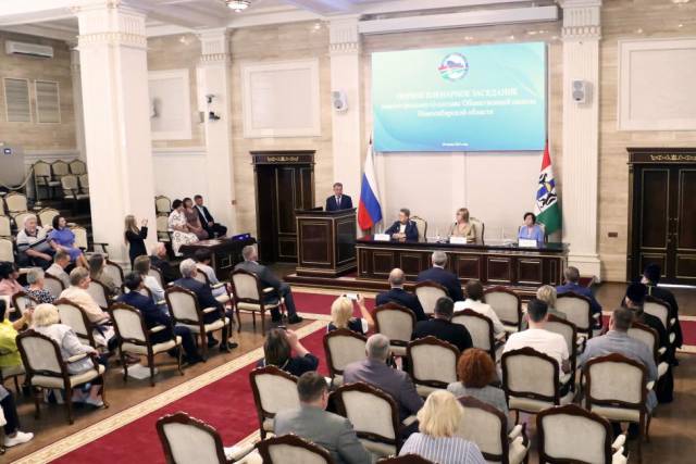 Спикер заксобрания Андрей Шимкив оценил работу Общественной палаты