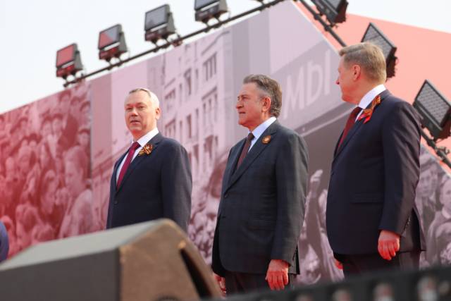 Спикер Заксобрания Андрей Шимкив поздравил новосибирцев с Днем Победы