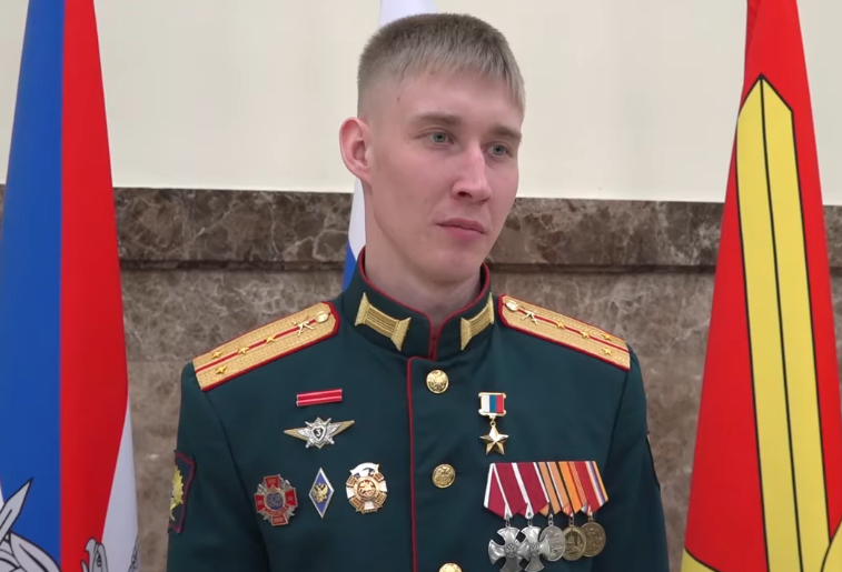 Герой России из Новосибирска уничтожил танк и взял в плен противников во время СВО