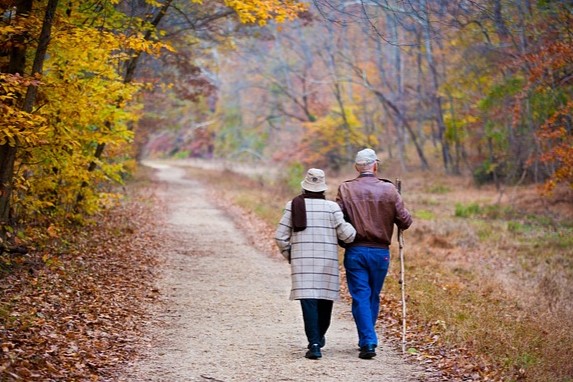 День пожилого человека: ждать ли выплат к 1 октября
