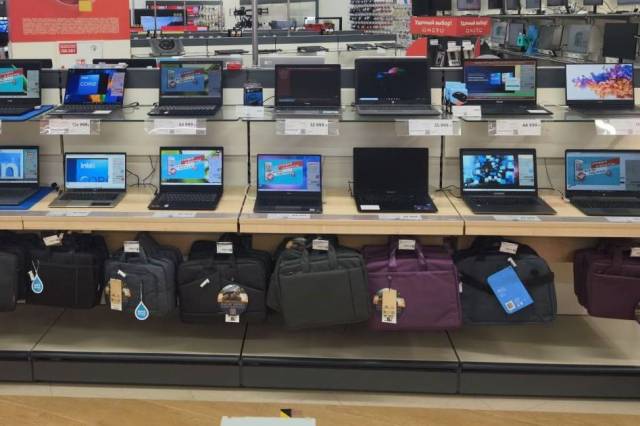 В Новосибирске 33 человека поверили мошеннику и потеряли 8