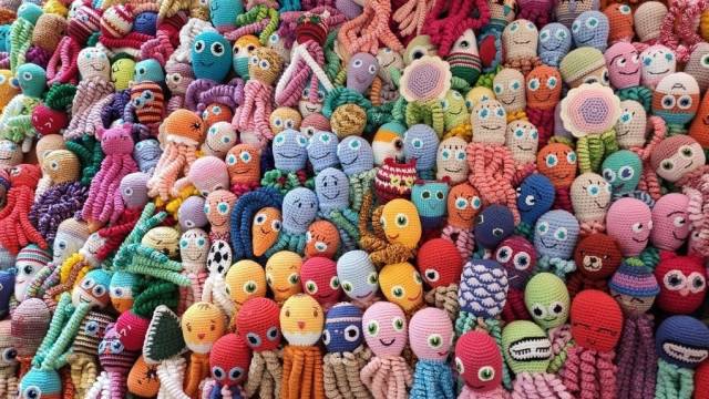 В Новосибирске благотворительный клуб 5 лет помогает недоношенным детям