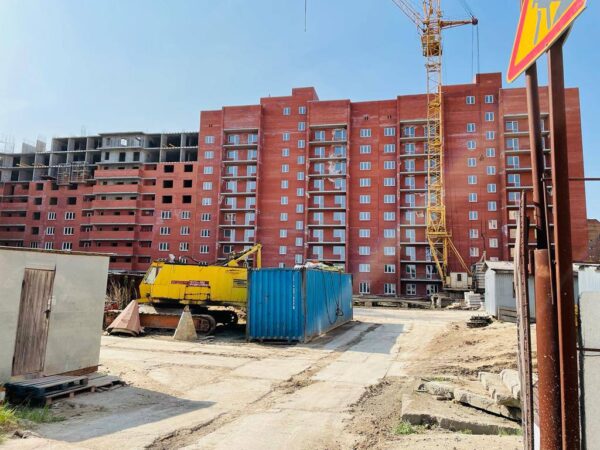 В Новосибирске прокуратура проконтролировала строительство двух домов на Пролетарской