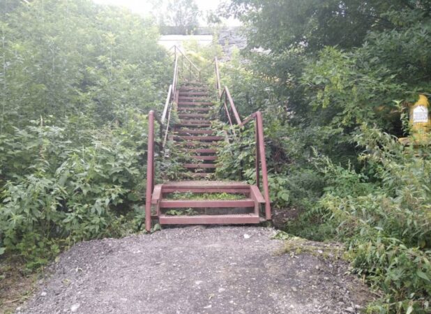 В Новосибирске после публикации «Прецедента» отремонтировали опасную лестницу высотой с 2-этажный дом