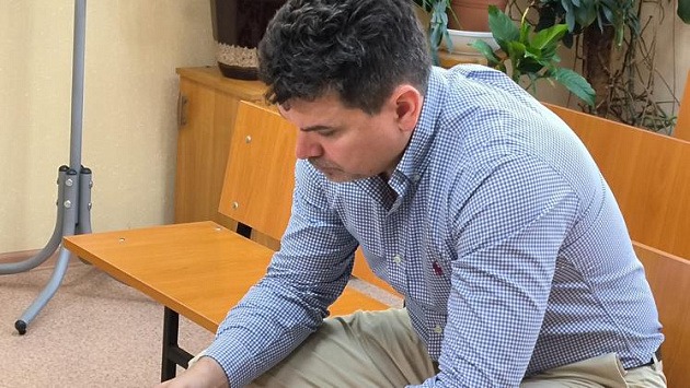 В Новосибирске начали судить почетного строителя России Евгения Коновалова за обман 175 дольщиков