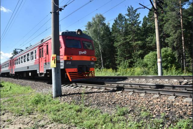 В Новосибирской области изменили расписание пригородных электричек на майские праздники