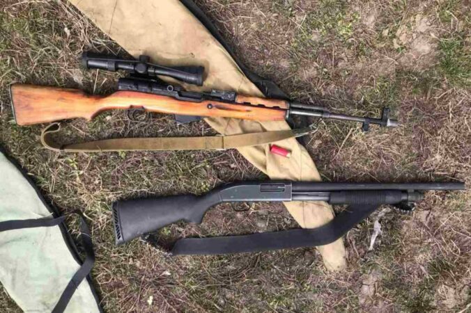 В Новосибирской области ФСБ пресекла канал незаконного оборота оружия