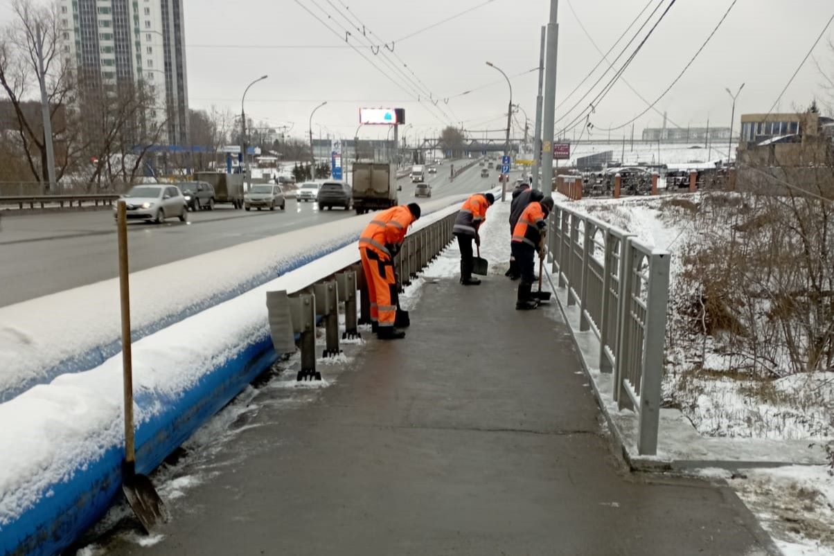 Губернатор Новосибирский области потребовал разбудить дорожников