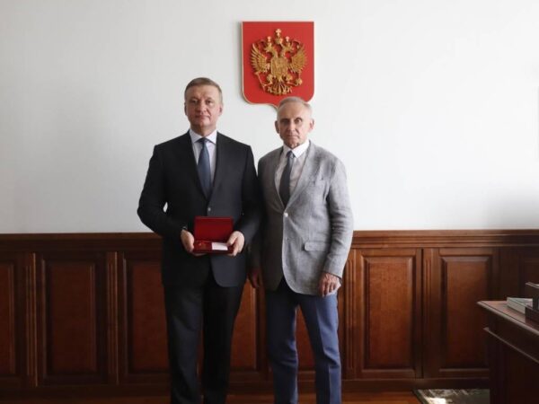 Депутат Госдумы Дмитрий Савельев получил медаль за участие в специальной военной операции