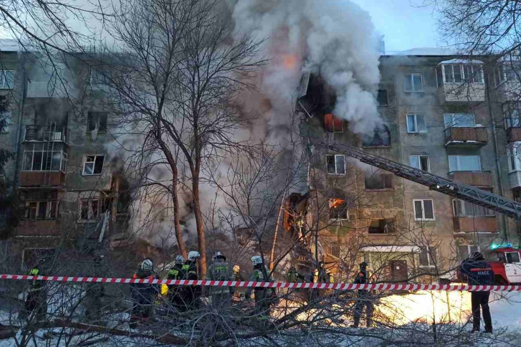 В Новосибирской области 10 февраля объявили днем траура по погибшим при взрыве газа сибирякам