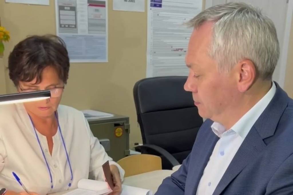 Травников проголосовал на выборах губернатора Новосибирской области