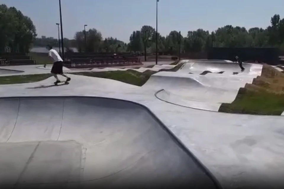 В Новосибирске у нового ЛДС открылся самый крупный скейтпарк за Уралом