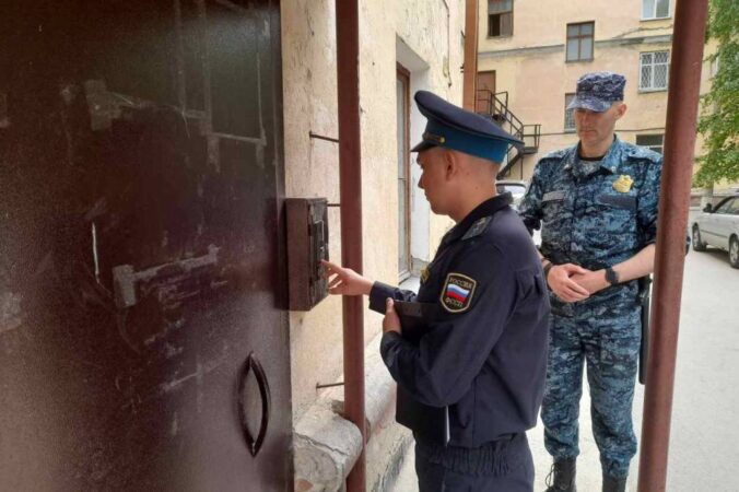 В Новосибирске женщина погасила крупный долг ради повышения на работе