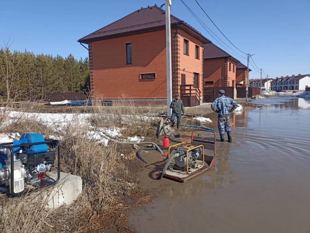В Новосибирской области прокуратура проводит проверку из-за затопления поселка Озерный