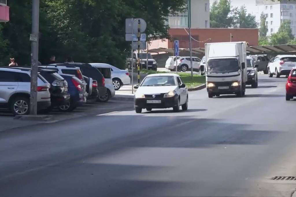В Новосибирске улицу Есенина отремонтируют к августу по нацпроекту БКД