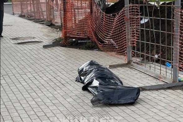 В Новосибирске обнаружили труп мужчины на улице