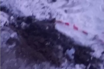 Новосибирцы возмутились способом устранения коммунальной аварии в своем дворе