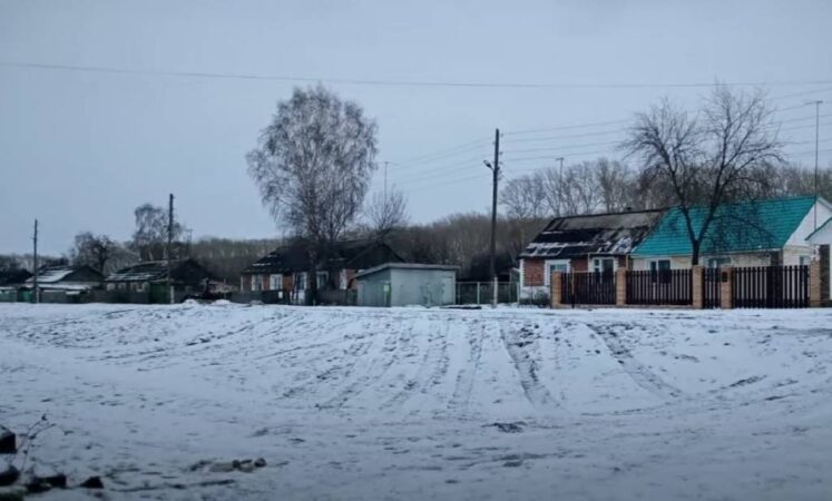 Под Новосибирском учителя пытаются лишить жилья